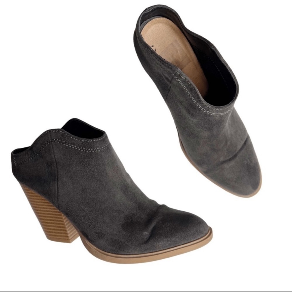 DV by Dolce Vita Charcoal Gray Ankle Heel Booties Size 6